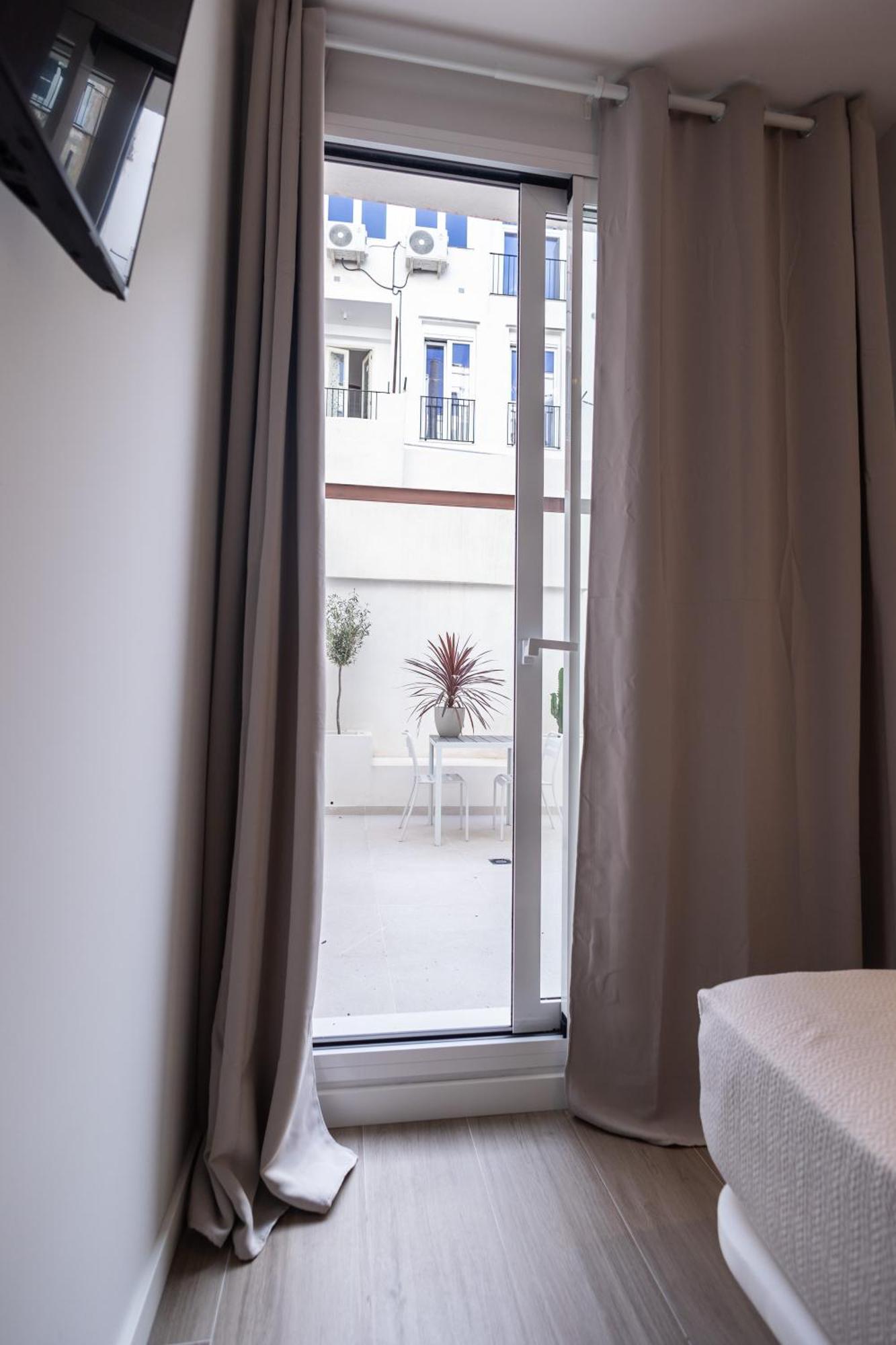 Yard Patraix By Concept Flats Hotel Valencia Ngoại thất bức ảnh
